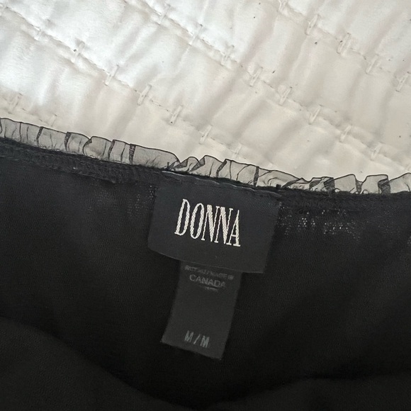 ‼️CLEARANCE SALE Vtg lace tank - Picture 2 of 2